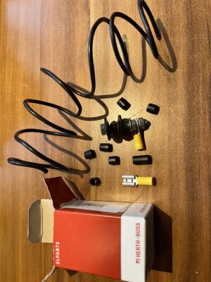 Montagesatz Befestigungssatz Kleinmaterial Montagematerial + Kabel FÜR Vorglühspirale-Isolierung Steyr Traktor PLUS 430 bis PLUS 1090 S10161732 siehe Bilder, 2. Bild vergrössern!